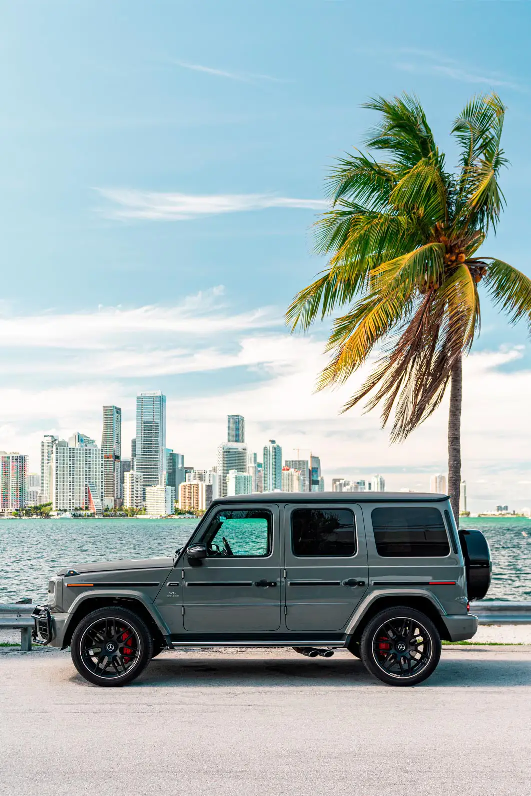 G-Wagon rentals in Miami blogpost - mph club 1
